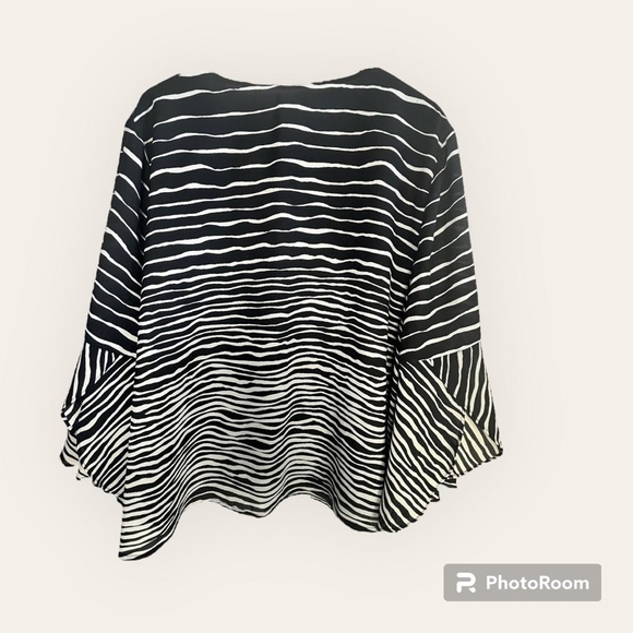 Black & White Cato Blouse - Picture 4 of 8